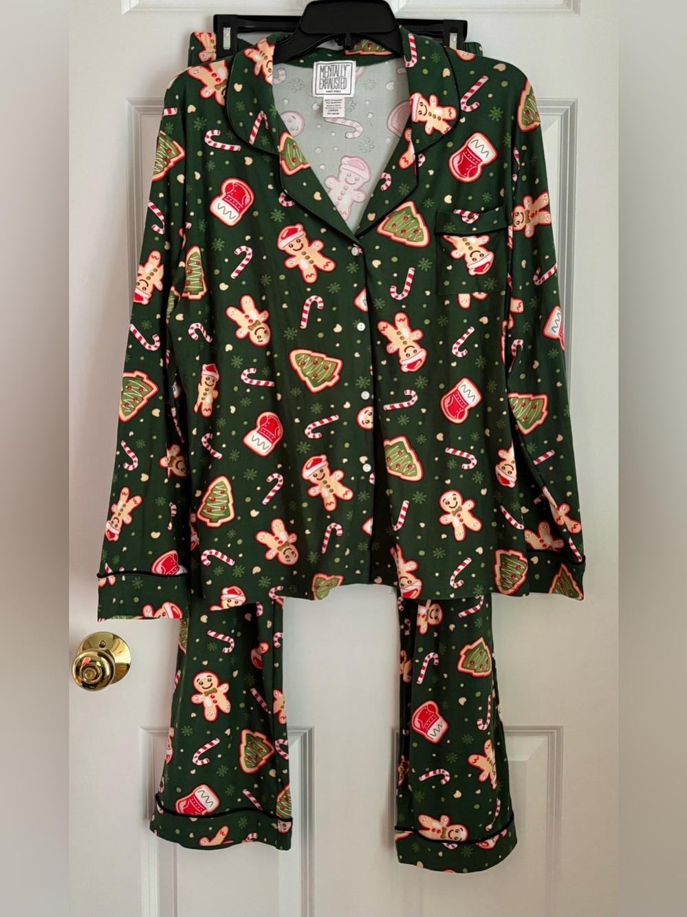 Women's Green Holiday Cookie Print Pajama Set - Mentality Loungewear